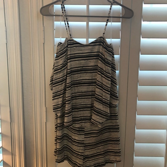 Lush striped romper, medium - Picture 3 of 3